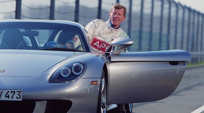 Walter Röhrl segített a Carrera GT futóművének beállításánál