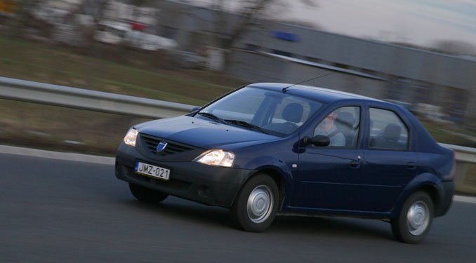 Teszt: Chevrolet Aveo 1.2 – Dacia Logan 1.4 23