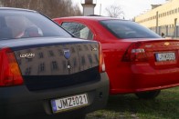 Teszt: Chevrolet Aveo 1.2 – Dacia Logan 1.4 77