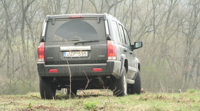 Vezettük: Jeep Commander 13