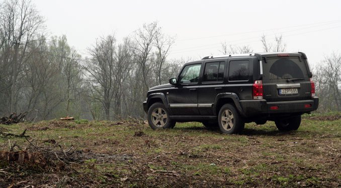 Vezettük: Jeep Commander 14