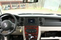 Vezettük: Jeep Commander 56