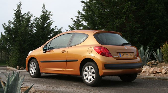 Vezettük: Peugeot 207 17