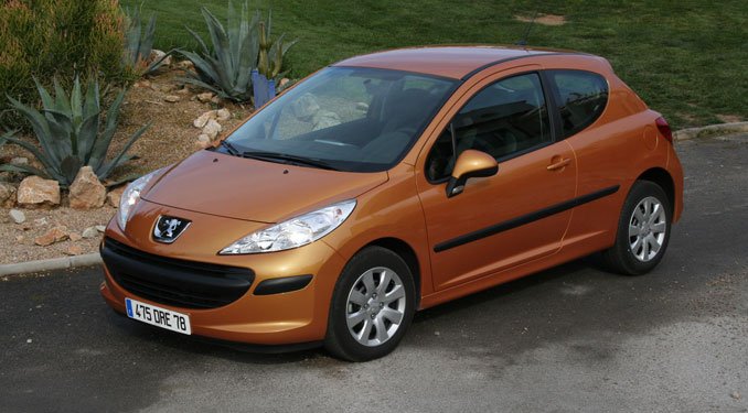 Vezettük: Peugeot 207 25