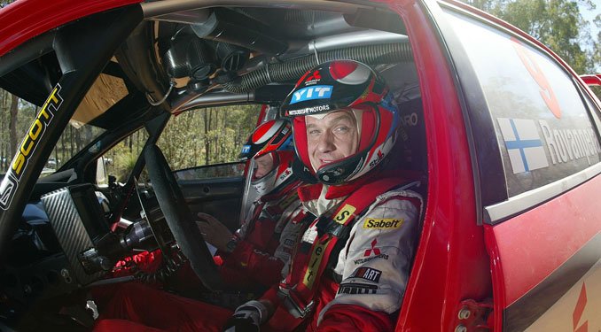 Távozik az aszfaltsztár, jön a murvamenő!