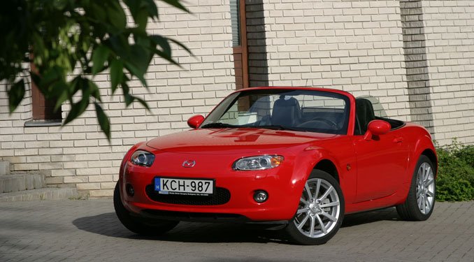 Teszt: Mazda MX-5 2.0 10