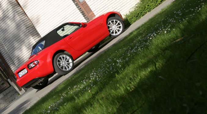 Teszt: Mazda MX-5 2.0 16