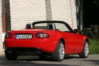 /Galeria/Tesztautok/Mazda/MX5_20_sport//IMG_4041.jpg