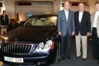 A Mercedes vezetői örülnek, hogy ismét királyi családnak szállíthattak Maybach-ot