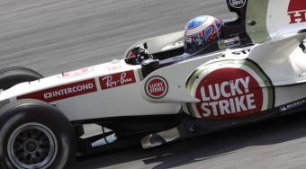 Az FIA befagyasztja a motorokat