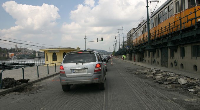 Folytatódik a pesti alsó rakpart felújítása