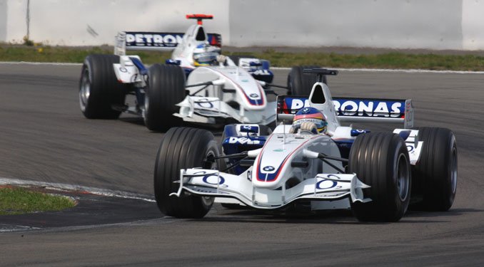 Villeneuve-re rá jár a rúd