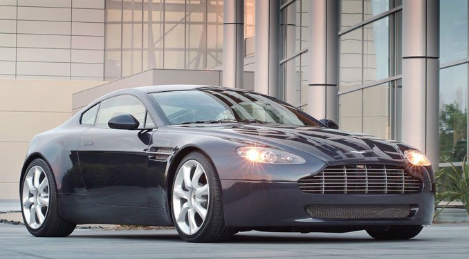Ugrásra kész az Aston Martin
