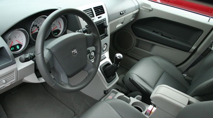 Vezettük: Dodge Caliber 13