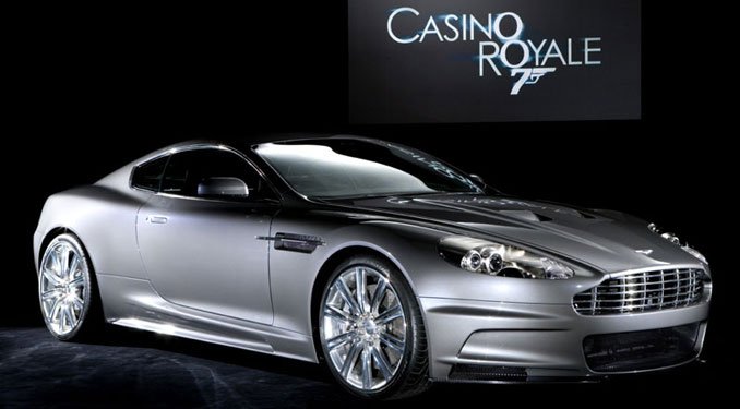 Az 1967-es filmben a 007-es ügynök Bentleyvel küzdött a világért