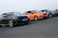 Teszt: Audi RS4, Focus ST, Astra OPC 121
