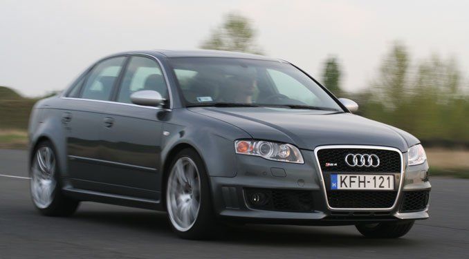 Teszt: Audi RS4, Focus ST, Astra OPC 32