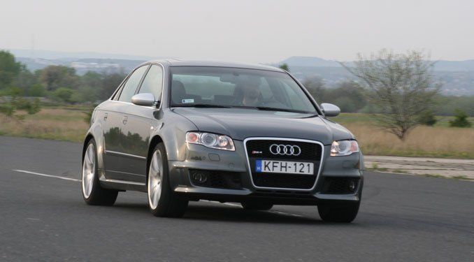 Teszt: Audi RS4, Focus ST, Astra OPC 38
