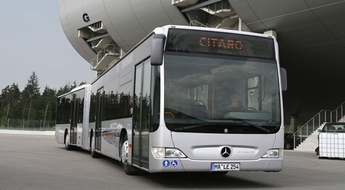 Barátságosabb, harmonikusabb lett a Mercedes busz formája