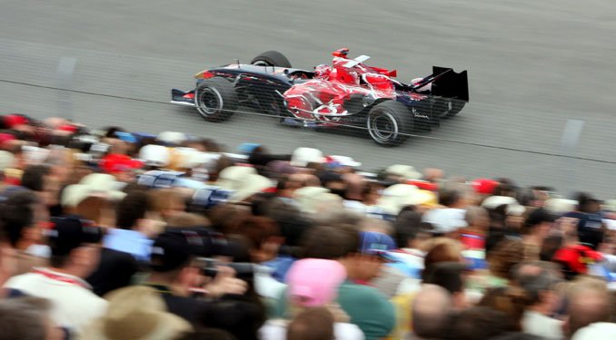 F1: Renault első sor Kanadában 18