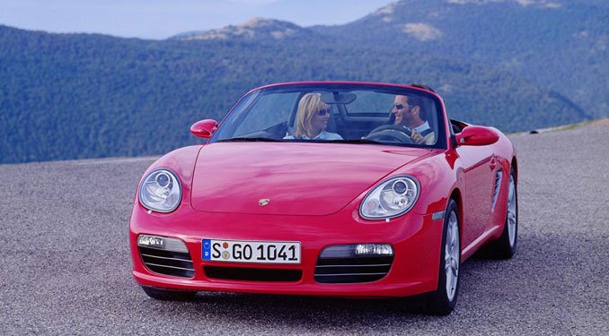 Mostantól a Boxster modellekhez is rendelhető a 911 Turbo-éra hasonlító 19 colos, kéttónusú könnyűfém felni