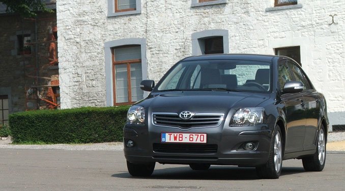 Vezettük: Toyota Avensis 2007 15