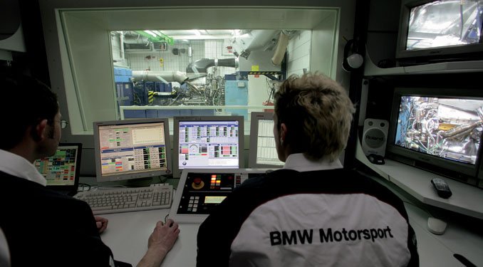 3432_32876_1000x700.jpg | Vezess | Vezess 2010 után energiatárolós motorok jöhetnek