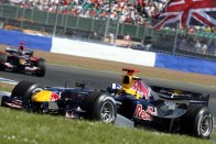 F1: Alonsoé a pole Silverstone-ban 30