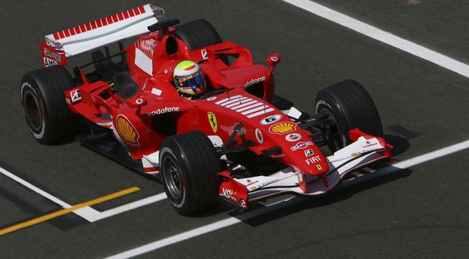 F1: Alonsoé a pole Silverstone-ban 11