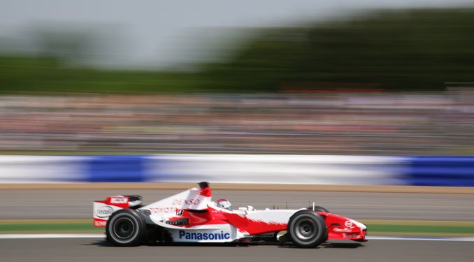 F1: Alonsoé a pole Silverstone-ban 17