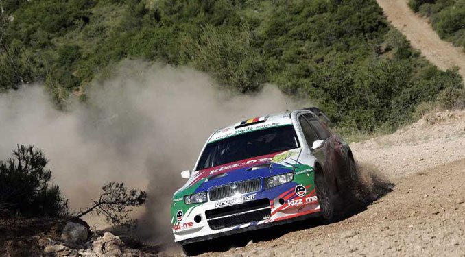 Sokáig remekelt Francois Duval a Fabia WRC-vel, ám egy műszaki hiba miatt kiállt az ötödik helyről