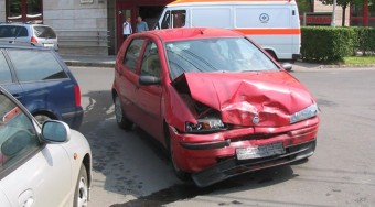 Botrány a kötelezővel!