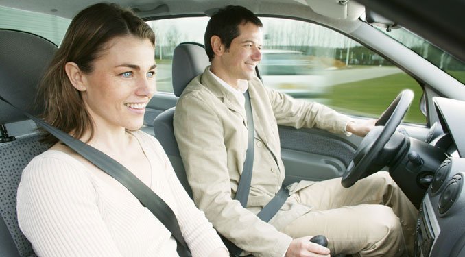 3488_33337_1000x700.jpg | Vezess | Vezess 72% nem rendeli meg az utaslégzsákot a Loganba. 6 évi részletre napi 18 Ft lenne