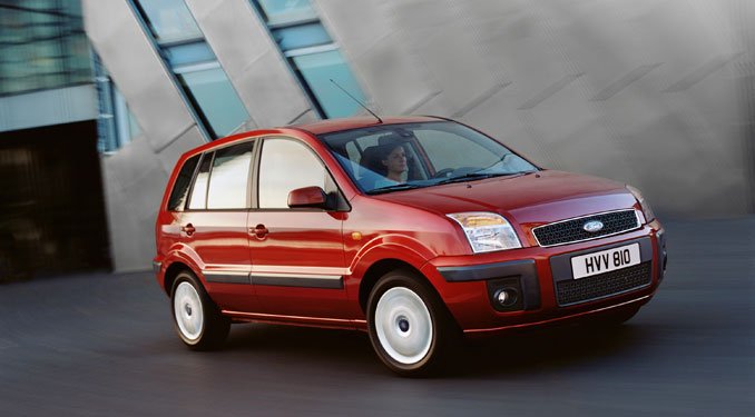 3488_33339_1000x700.jpg | Vezess | Vezess Rengeteg családi autó kapható széria ABS nélkül, például a Ford Fusion