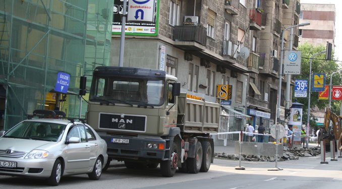 Ma kezdődik a munka Kolosy tértől északra