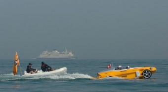 Szlalom, tankhajók között