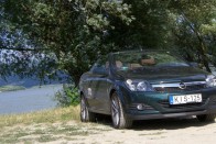 Teszt: Opel Astra TwinTop 1.9 CDTI 30