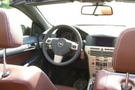 Teszt: Opel Astra TwinTop 1.9 CDTI 35