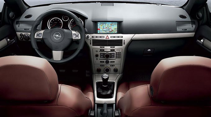 Teszt: Opel Astra TwinTop 1.9 CDTI 18