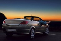 Teszt: Opel Astra TwinTop 1.9 CDTI 42