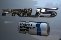 Teszt: Toyota Prius – Honda Civic Hybrid 68