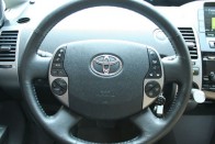 Teszt: Toyota Prius – Honda Civic Hybrid 90