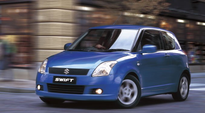 3045_29458_1000x700.jpg | Vezess | Vezess Suzukit casco nélkül is vehetünk