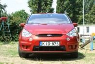 Teszt: Ford S-MAX 2.0 TDCI 21