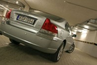 Teszt: Volvo S60 2.0T Summum 58