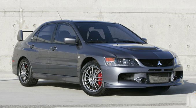 Új ruhában a Lancer EVO