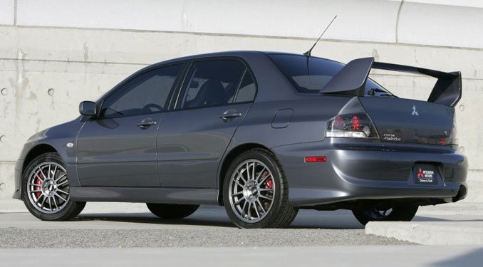 Új ruhában a Lancer EVO 7