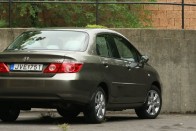 Teszt: Honda City 1.4 ES 37