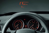 Lesz head-up display, iDrive és aktív kormányzás is az új X5-ben