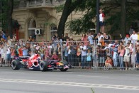 Palik F1-essel száguldott 148